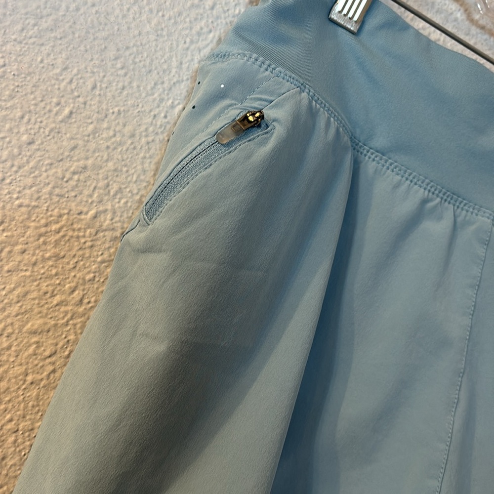 Nike Women's Pale Blue Athletic Shorts with Built-In Liner - Picture 4 of 9